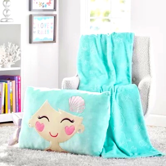 M M Bedding Kids Squishy Pillow Friend And Throw Blanket Set